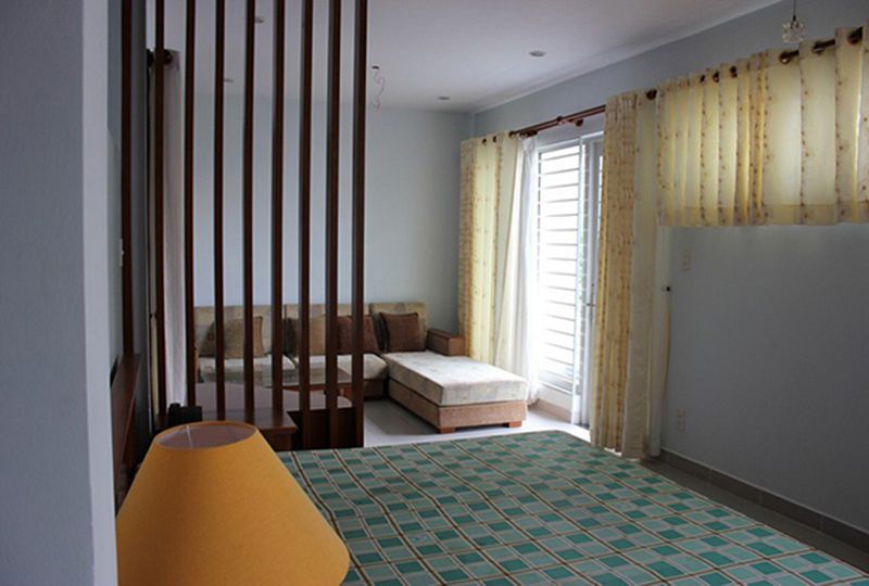Cheap house in Thao Dien area District 2 for rent