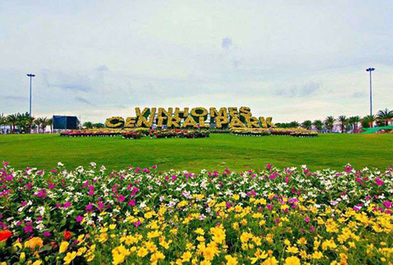 Luxury apartment rental in Vinhomes Nguyen Huu Canh Binh Thanh dist