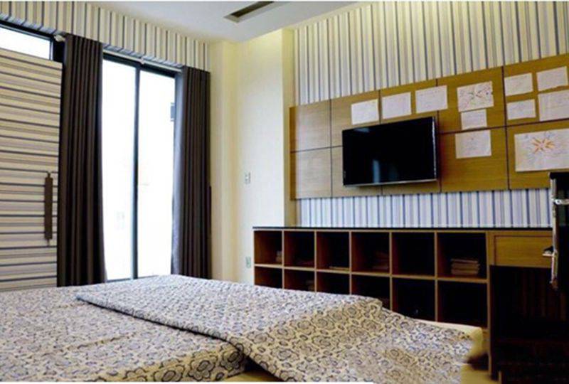 Luxury House on Ly Phuc Man street district 7 for rent