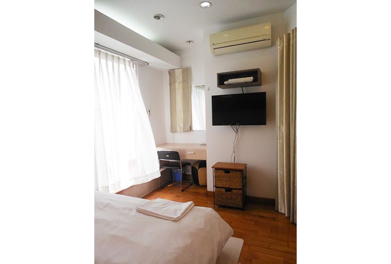 Elegant Serviced apartment on Hoa Tra street , Phan Xich Long area, Phu Nhuan district for rent .