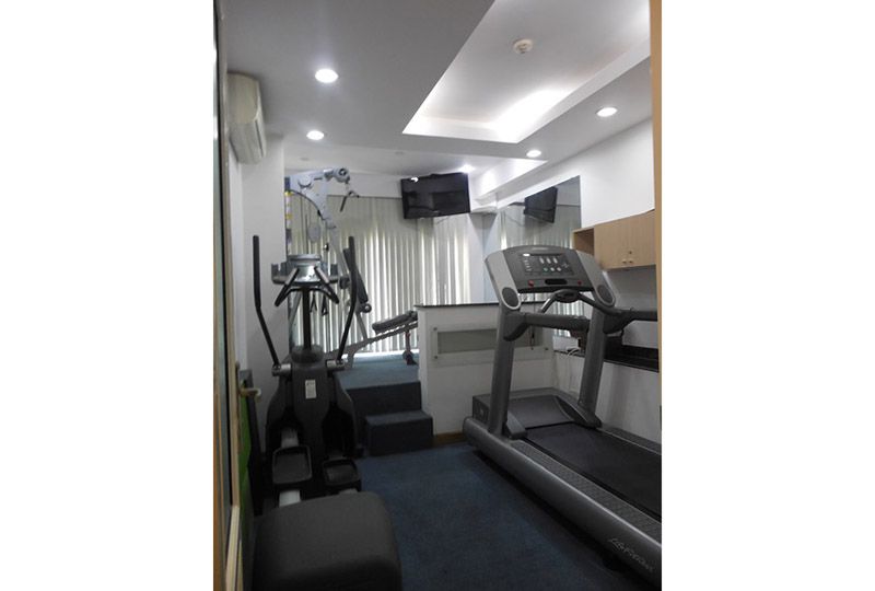 Elegant Serviced apartment on Hoa Tra street , Phan Xich Long area, Phu Nhuan district for rent .