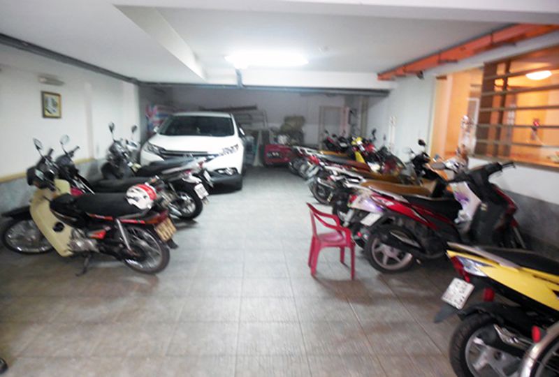Elegant Serviced apartment on Hoa Tra street , Phan Xich Long area, Phu Nhuan district for rent .