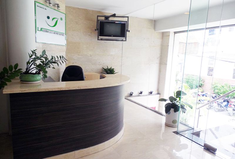Elegant Serviced apartment on Hoa Tra street , Phan Xich Long area, Phu Nhuan district for rent .