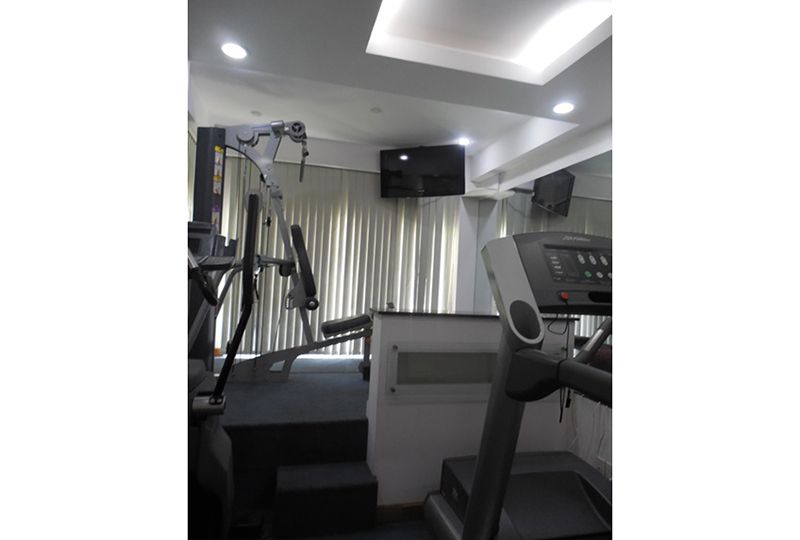 Elegant Serviced apartment on Hoa Tra street , Phan Xich Long area, Phu Nhuan district for rent .