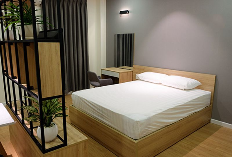 Elegant Serviced apartment in That Son street district 10 for rent