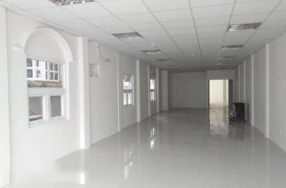 Bright Office on Vo Van Tan street , district 3 for rent.