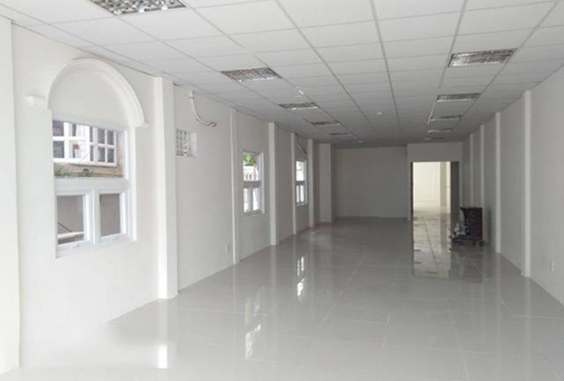 Bright Office on Vo Van Tan street , district 3 for rent.