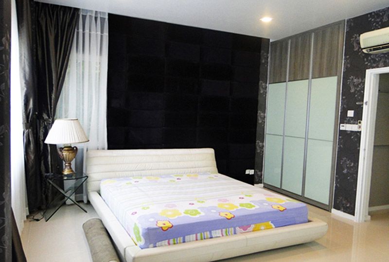 Villa for lease in My Van compound Phu My Hung resident area, District 7: 2800