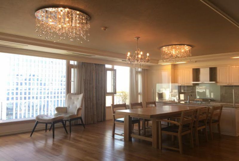 Penthouse apartment on Cantavil Hoan Cau in Binh Thanh District for rent