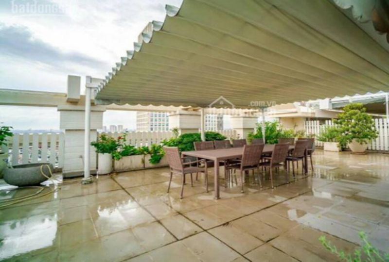 Penthouse apartment on Cantavil Hoan Cau in Binh Thanh District for rent