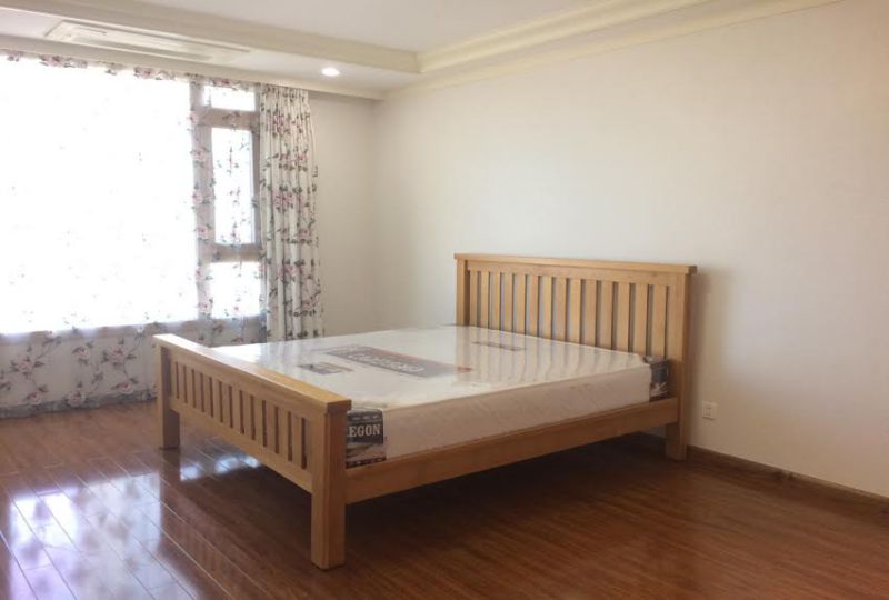 Penthouse apartment on Cantavil Hoan Cau in Binh Thanh District for rent