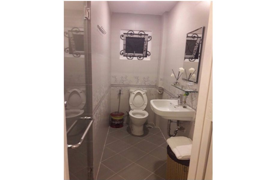 Nice studio on Nguyen Binh Khiem street Ben Nghe ward district 1 for rent
