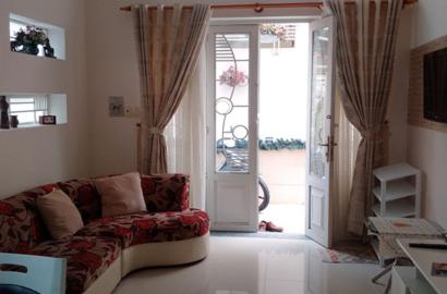 Cozy serviced apartment on Nguyen Van Lac street Binh Thanh district for rent.