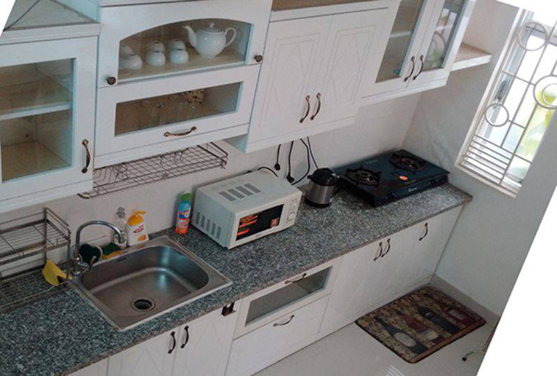 Cozy serviced apartment on Nguyen Van Lac street Binh Thanh district for rent.