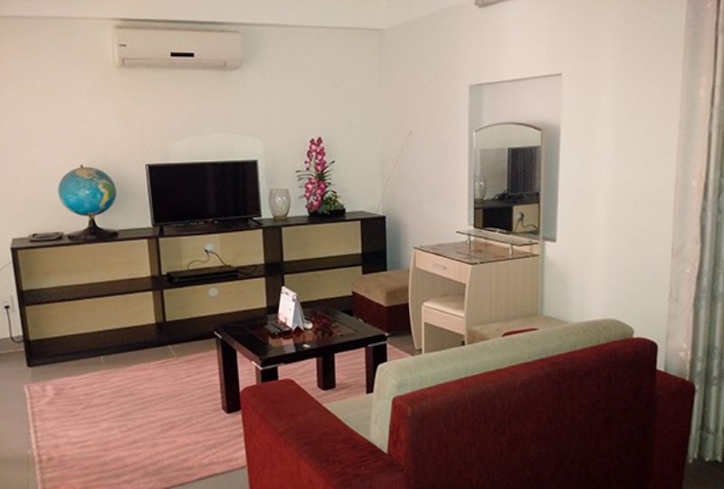1 bedroom serviced apartment on Huynh Van Banh st Phu Nhuan for rent