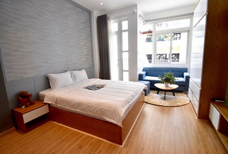 Nice serviced apartment near Ben Thanh Market for rent