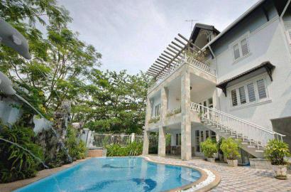 Luxury villa in Thao Dien area near Saigon river district 2 for rent