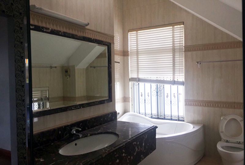 Nice villa near An Phu supermaket Thao Dien war district 2 for rent