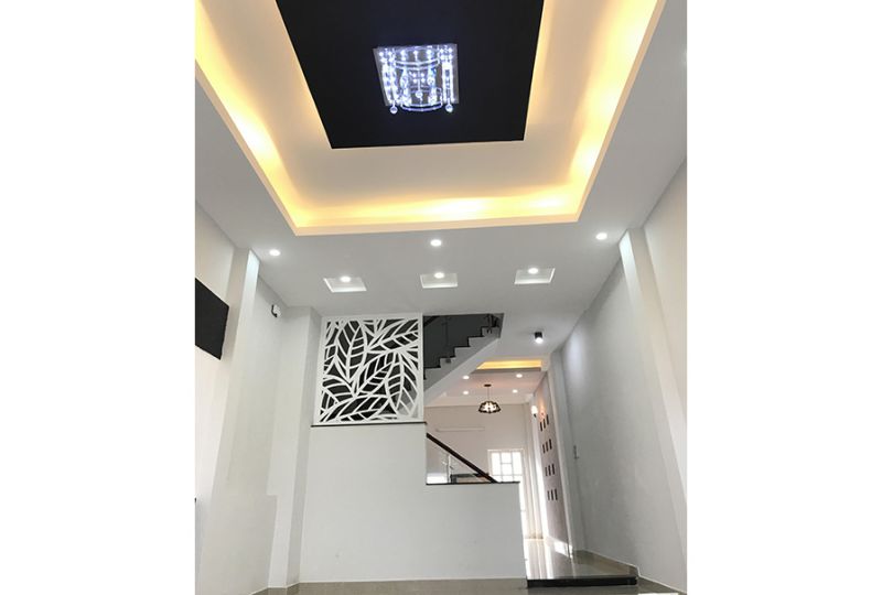 Unfurnished House in district 6 for rent