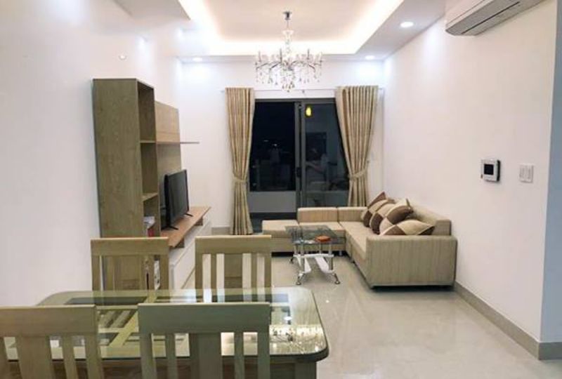 Three bedroom apartment on Garden Gate Apartment near airport for lease