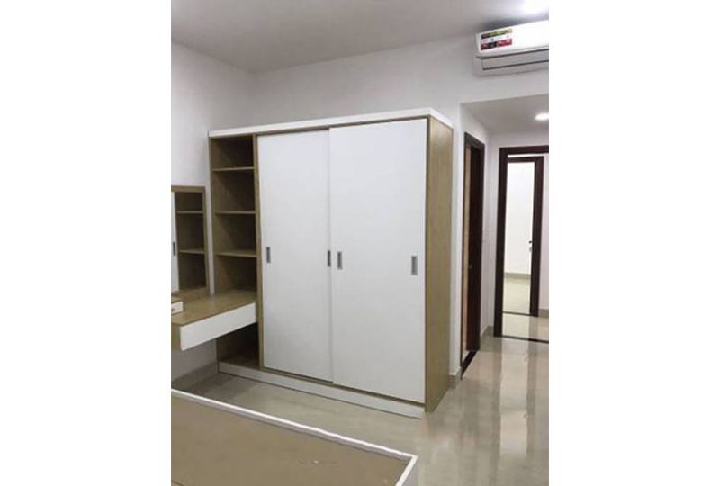 Three bedroom apartment on Garden Gate Apartment near airport for lease