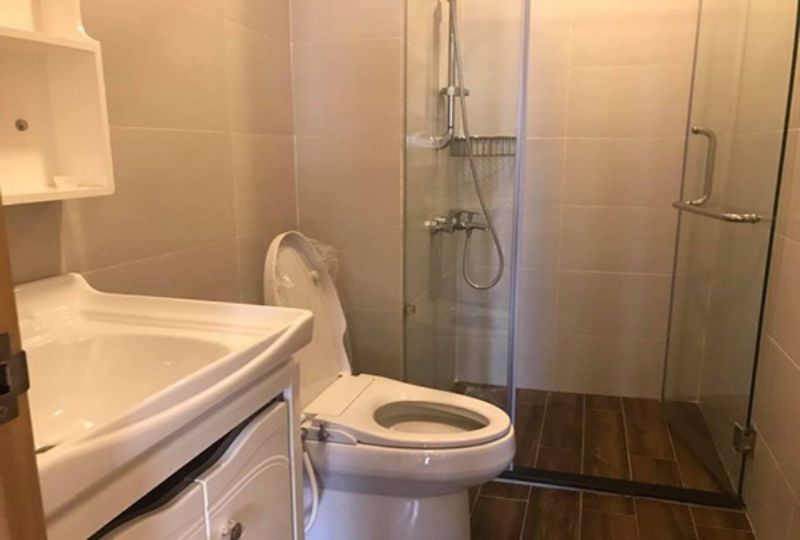Three bedroom apartment on Garden Gate Apartment near airport for lease