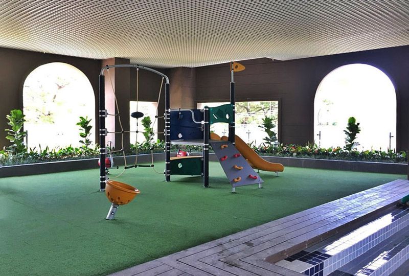 Three bedroom apartment on Garden Gate Apartment near airport for lease
