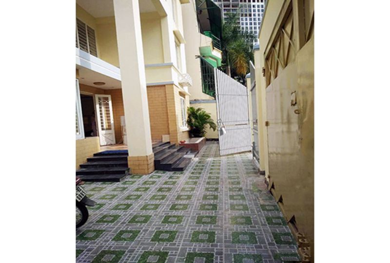 Mini villa on Nguyen U Di street, Thao Dien ward for leasing