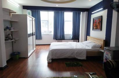 Nice service apartment in Phu Nhuan district for leasing