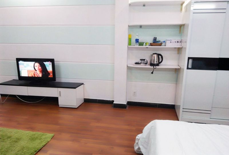 Nice service apartment in Phu Nhuan district for leasing