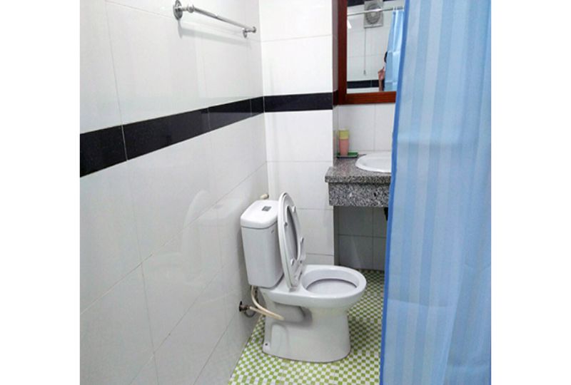 Nice service apartment in Phu Nhuan district for leasing