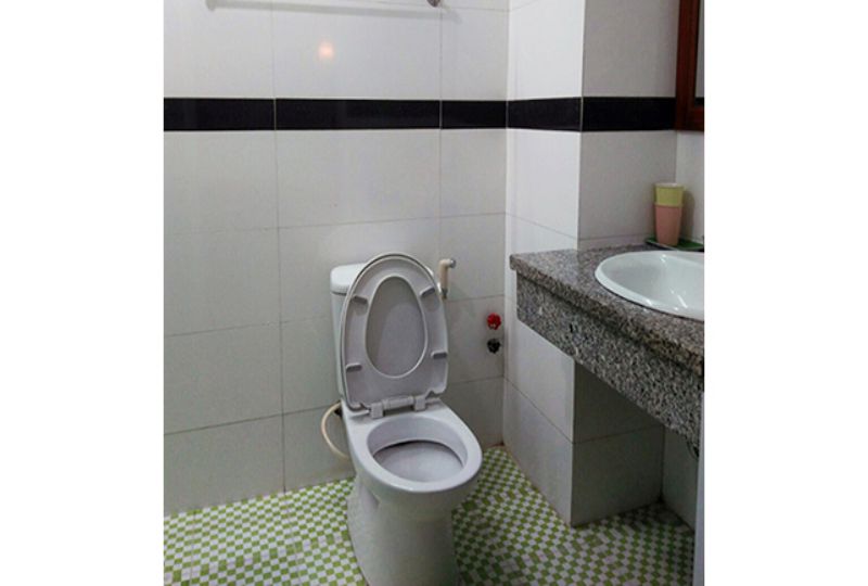 Nice service apartment in Phu Nhuan district for leasing
