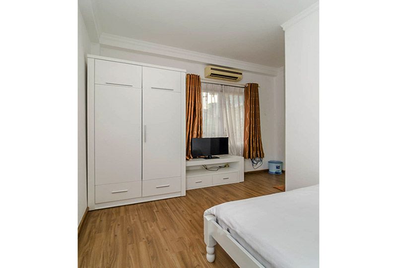 Nice studio apartment for lease in quiet alley Le Van Sy street Phu Nhuan district HCMC