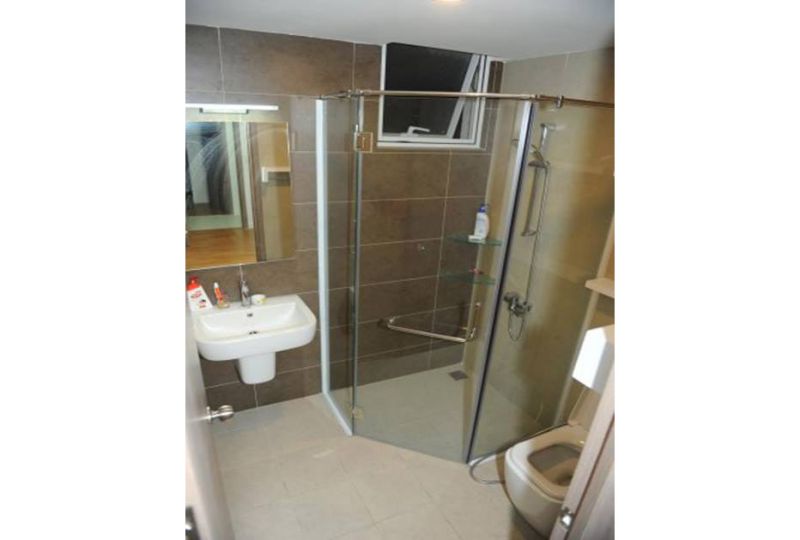 Three bedroom apartment at Lexington Residence Building for now leasing