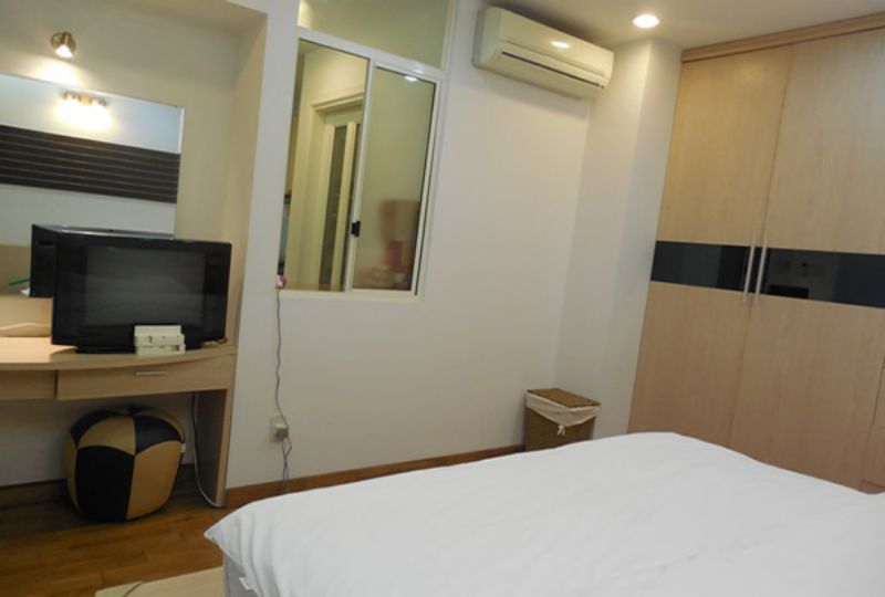 Nice Serviced apartment on  Phan Xich Long area Phu Nhuan district for Lease