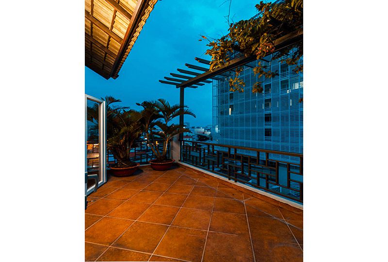 Nice view serviced apartment for rent in Nguyen Dinh Chinh street Phu Nhuan district