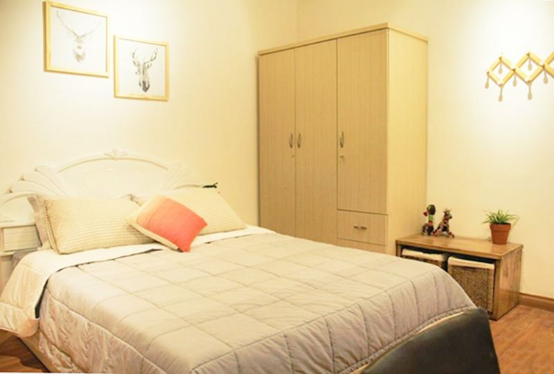 Nice serviced apartment on Khanh Hoi street district 4  for rent