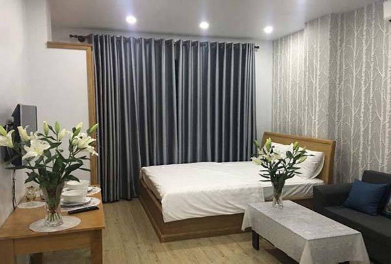 Cozy Studio on District 3 Nguyen Thien Thuat street for Lease .