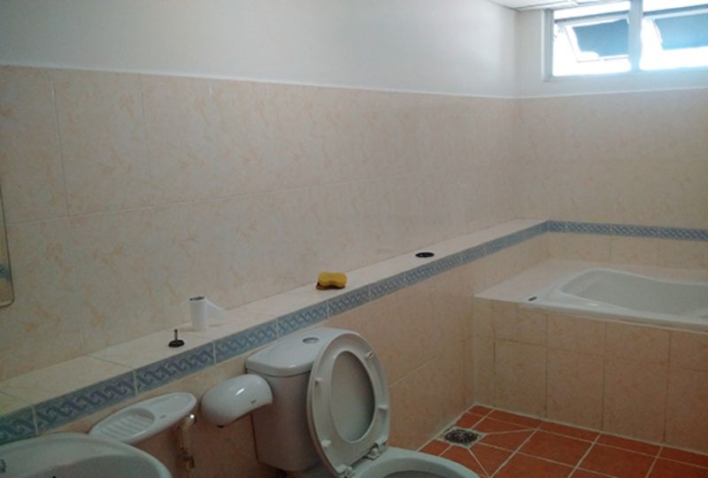 Apartment for rent in district 1 Central Garden building Vo Van Kiet street