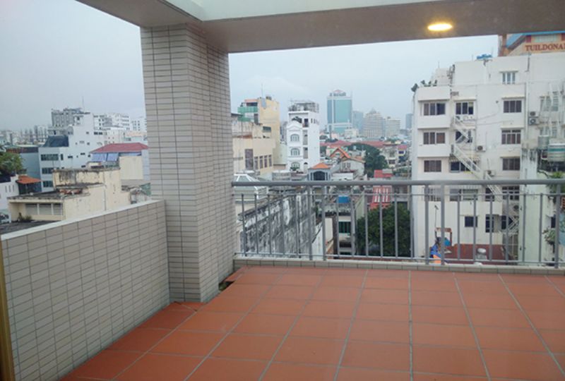Penthouse serviced apartment for rent on Huynh Khuong Ninh street , district 1 , HCMC .