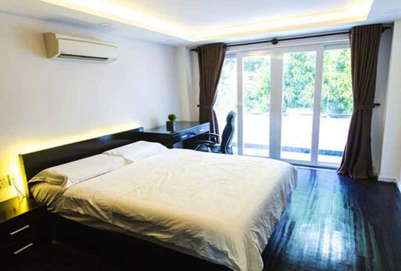 Elegant service apartment in Phu Nhuan District for rent
