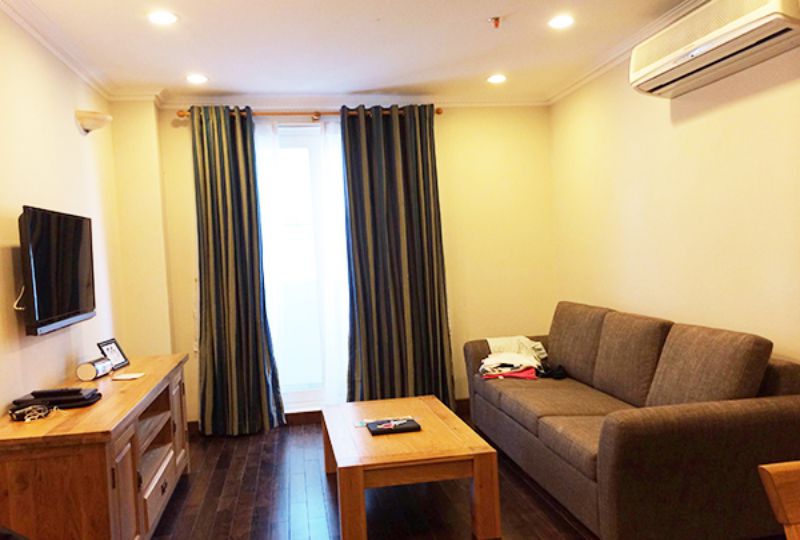 Nice serviced apartment for lease on Nguyen Van Troi street Phu Nhuan
