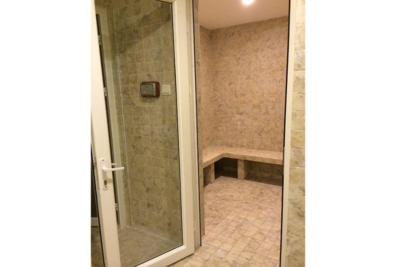 Nice serviced apartment for lease on Nguyen Van Troi street Phu Nhuan