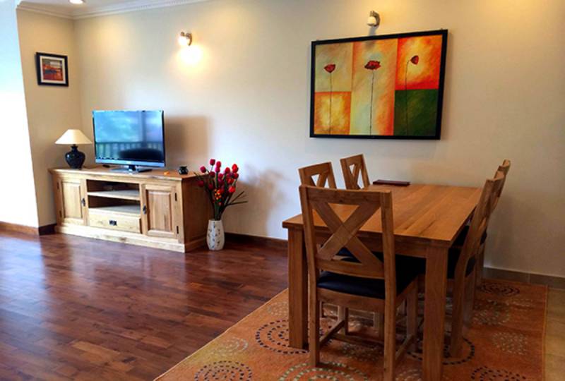 2 bedroom serviced apartment in Phu Nhuan dist Saigon city center for rent