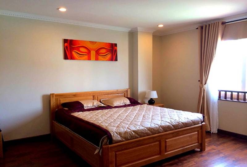 2 bedroom serviced apartment in Phu Nhuan dist Saigon city center for rent