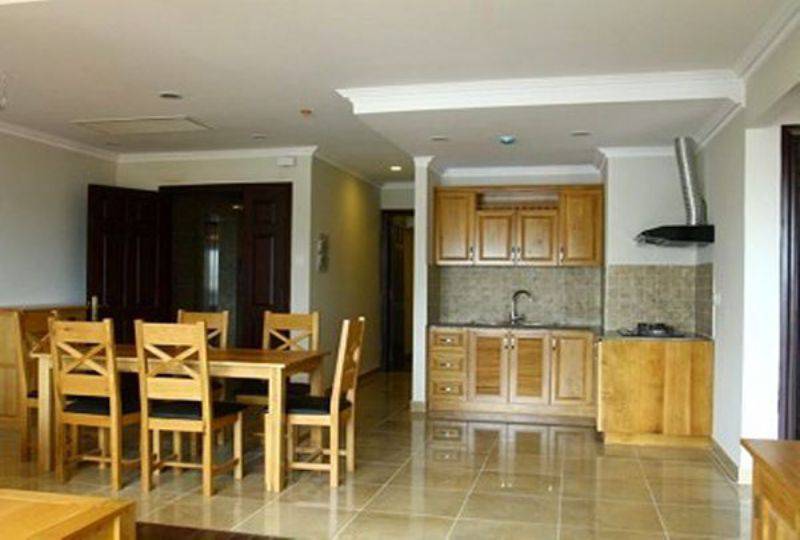 Luxury serviced apartment in Phu Nhuan district next to the airport for lease