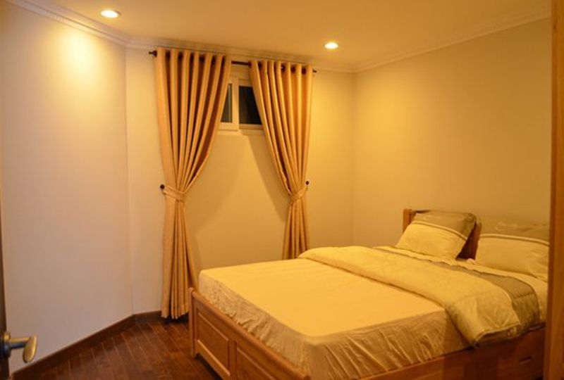 Luxury serviced apartment in Phu Nhuan district next to the airport for lease