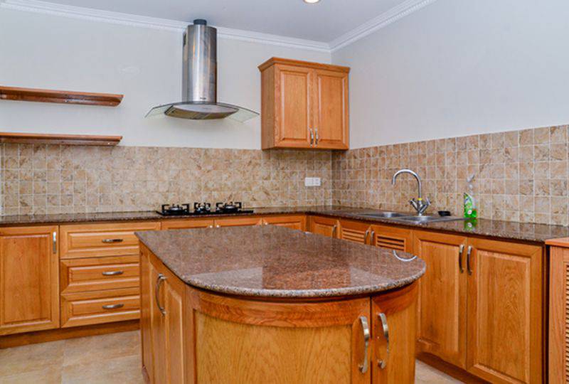 Three bedroom serviced apartment in Phu Nhuan Urban district for rent 