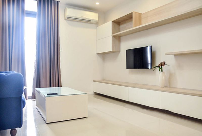Luxury three bedroom serviced apartment in Phu Nhuan district for lease