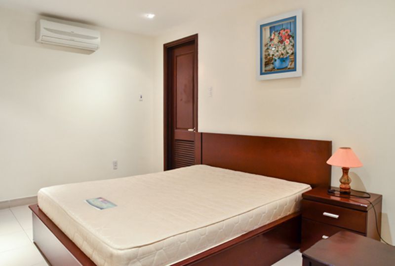 Nice serviced apartment for lease Saigon located at Nguyen Van Troi street
